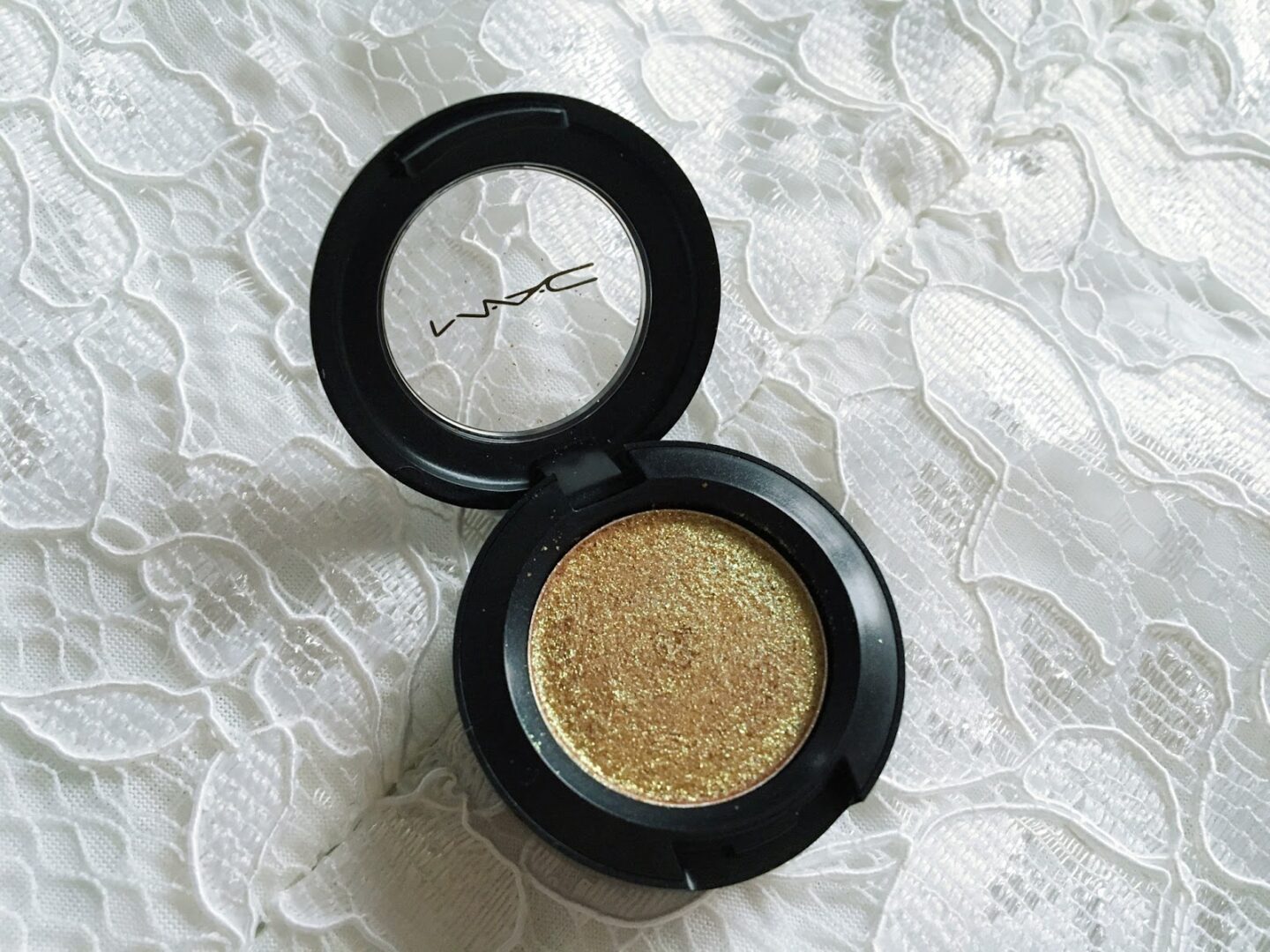 MAC single eyeshadow. Sparkly brown with golden shimmers