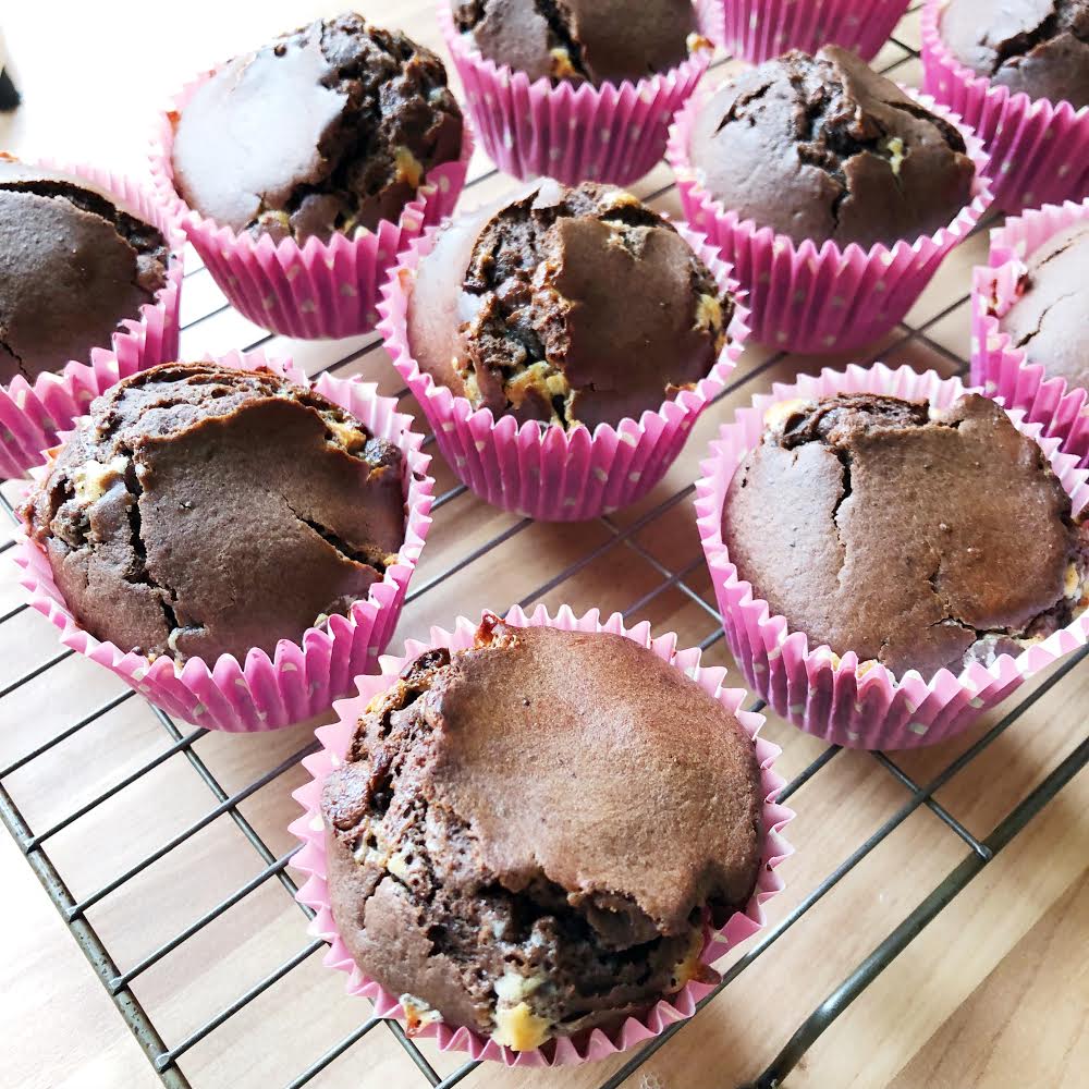 How to Bake Double Chocolate Chip Muffins
