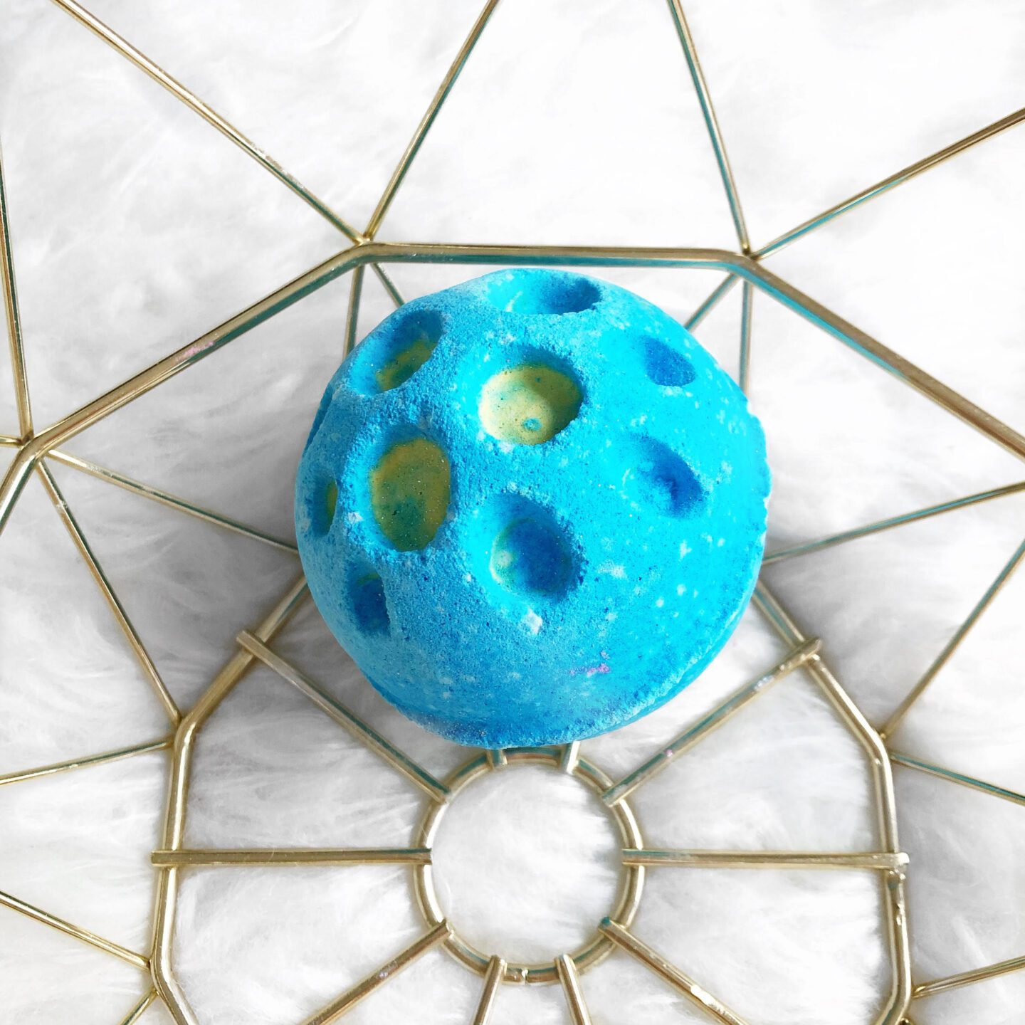 Lush Holey Night Bath Bomb
