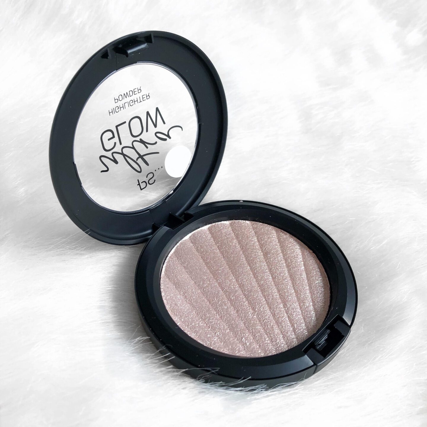 Primark ultra glow highlighter compact open on a white background.